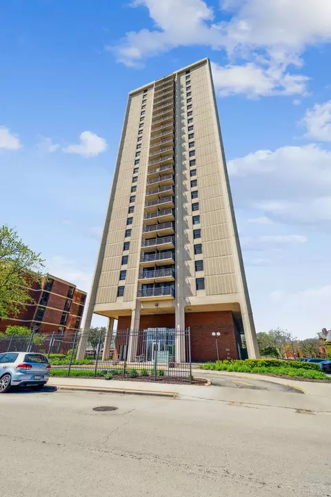 3001 S Michigan Ave #2007, Chicago, IL 60616