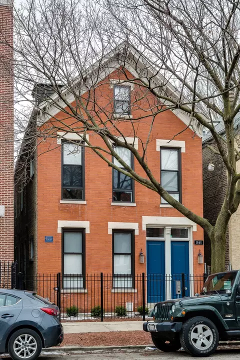 1845 W Superior St, Chicago, IL 60622