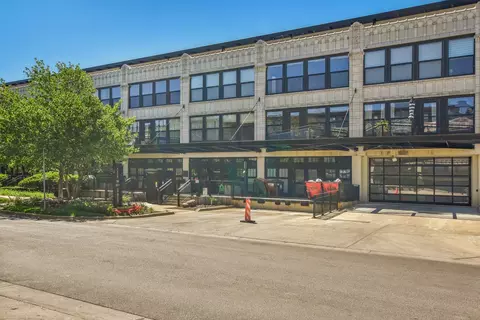 1151 W 15th St #309, Chicago, IL 60608