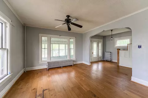 Living - 106 North Ave, Lockport, IL 60441 photo 1 of 2