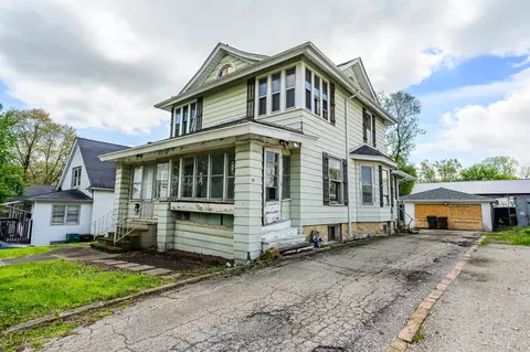 106 North Ave, Lockport, IL 60441