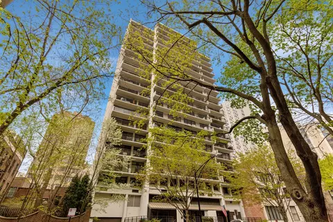 1430 N Astor St #18A, Chicago, IL 60610