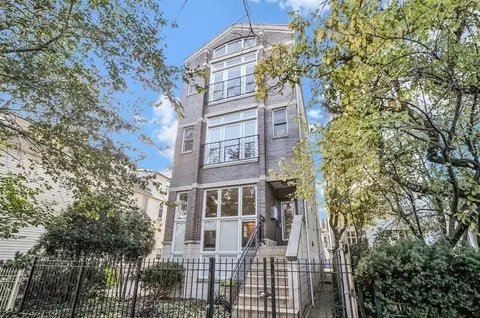 3040 N Sheffield Ave #3, Chicago, IL 60657