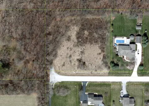 19012 Raven Hills Dr, Marengo, IL 60152