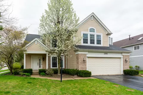 1304 Royal Oak Ln, Lake In The Hills, IL 60156