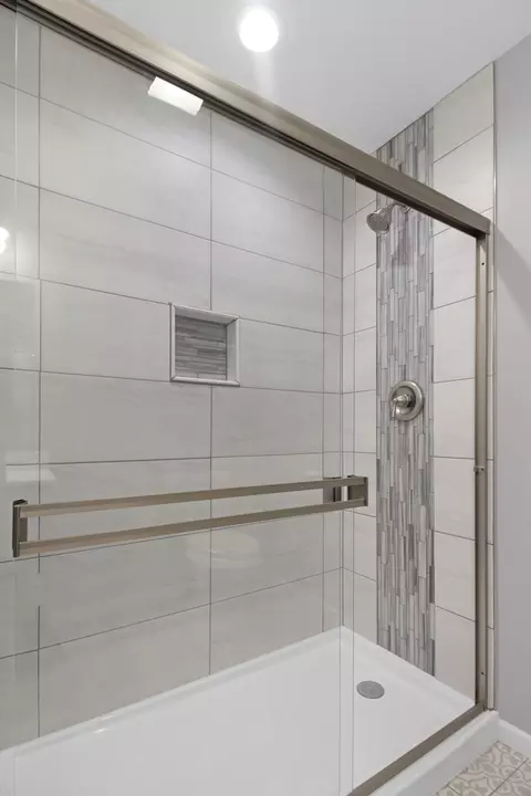 Bath - 18519 Bock Rd, Lansing, IL 60438 photo 6 of 6