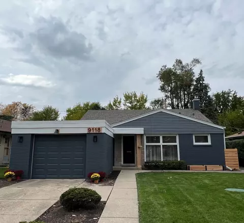 9118 Tripp Ave, Skokie, IL 60076