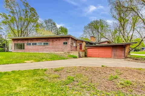 246 Miller Ave, Dekalb, IL 60115