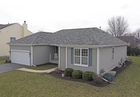 1206 Magnolia St, Harvard, IL 60033