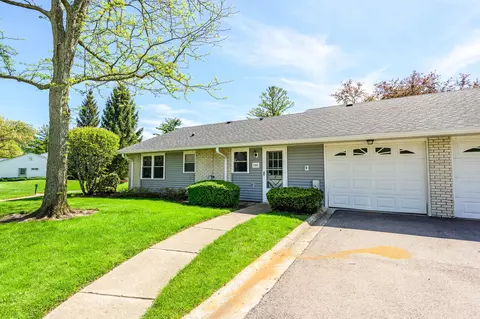 7303 Chevy Chase Ct #50, Fox Lake, IL 60020