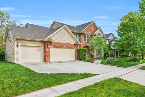 2106 Emerald Dr, Champaign, IL 61822
