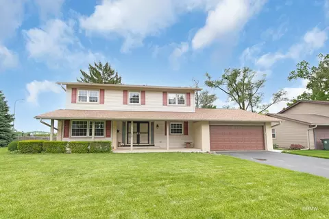 1349 Cumberland Cir E, Elk Grove Village, IL 60007