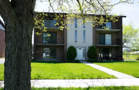9949 Shady Ln #3B, Orland Park, IL 60462