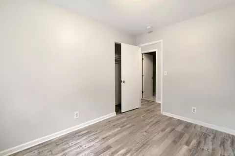 Bedroom - 35671 Laurel Ave, Ingleside, IL 60041 photo 2 of 11