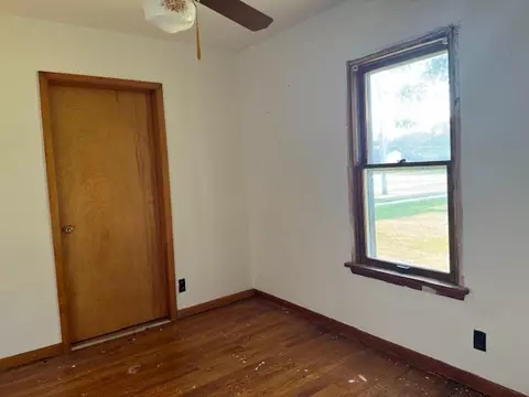 601 W 3rd St, Gilman, IL 60938 photo 27