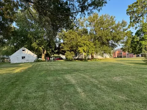 601 W 3rd St, Gilman, IL 60938 photo 6