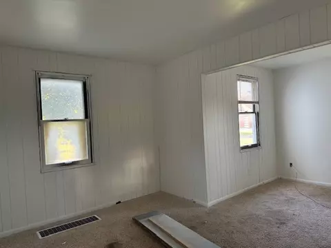 601 W 3rd St, Gilman, IL 60938 photo 17