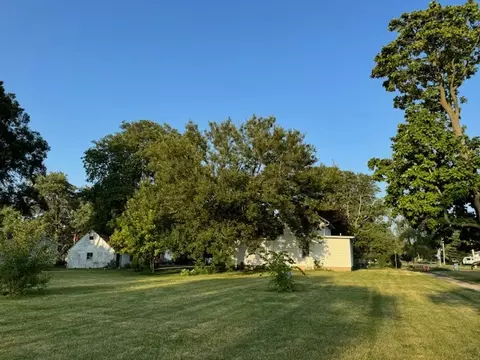 601 W 3rd St, Gilman, IL 60938 photo 5