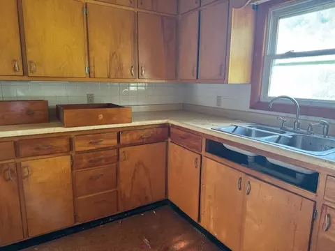 601 W 3rd St, Gilman, IL 60938 photo 12