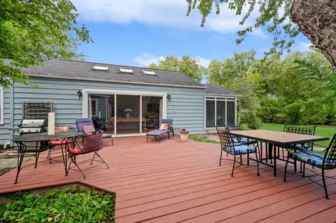 Exterior - 749 Happ Rd, Northfield, IL 60093 photo 6 of 9