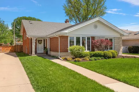 1429 Raymond Ave, La Grange Park, IL 60526