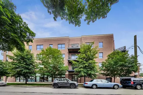 3047 N Oakley Ave #403, Chicago, IL 60618