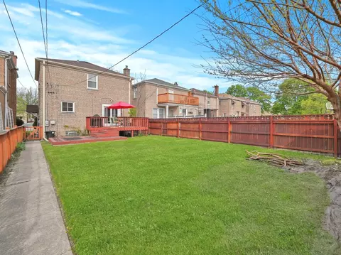 Exterior - 1809 Maple Ave, Berwyn, IL 60402 photo 5 of 7