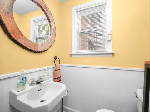Bath - 1809 Maple Ave, Berwyn, IL 60402 photo 1 of 2