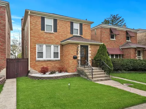 Exterior - 1809 Maple Ave, Berwyn, IL 60402 photo 2 of 7