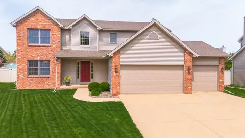 2924 Two Elks Rd, Normal, IL 61761