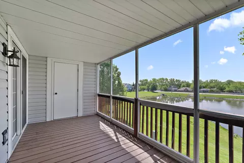 Exterior - 9779 Cambridge Cir, Mokena, IL 60448 photo 2 of 3