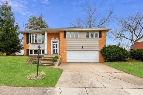 8555 Fir St, Orland Park, IL 60462