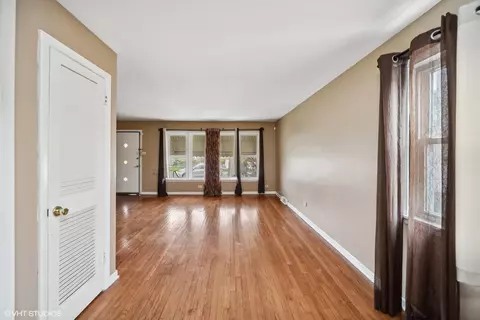 363 E 90th Pl, Chicago, IL 60619 photo 5