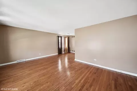 363 E 90th Pl, Chicago, IL 60619 photo 3