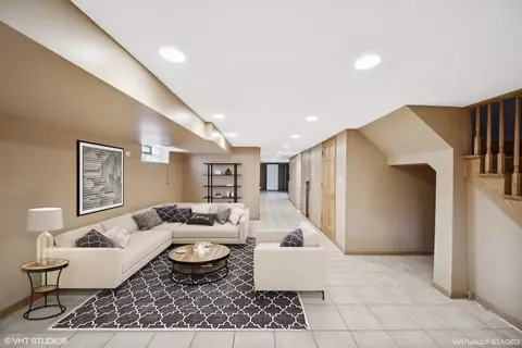 363 E 90th Pl, Chicago, IL 60619 photo 17