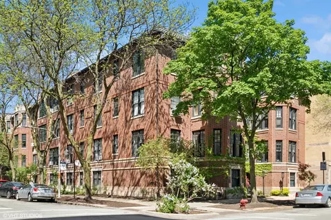 2911 N Pine Grove Ave #3, Chicago, IL 60657