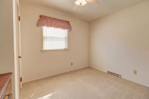 Bedroom - 1205 E 16th St, Sterling, IL 61081 photo 1 of 3