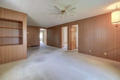 Living - 1205 E 16th St, Sterling, IL 61081 photo 4 of 4