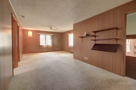 Living - 1205 E 16th St, Sterling, IL 61081 photo 3 of 4