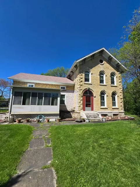 1401 Collins St, Joliet, IL 60432