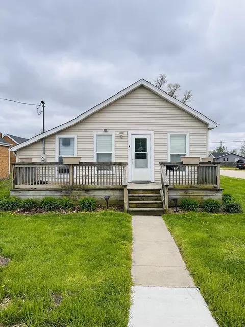 95 W Walnut St, Coal City, IL 60416