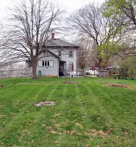 Exterior - 11821 Maple Ave, Hebron, IL 60034 photo 5 of 7
