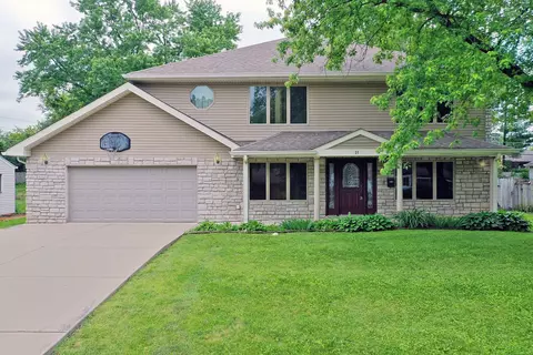 21 Johnathan Rd, Lake Zurich, IL 60047
