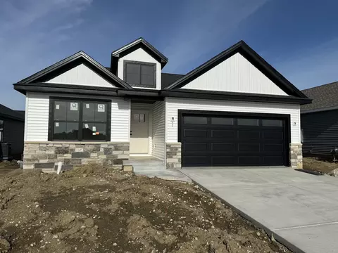 1219 Slate Rd, Normal, IL 61761