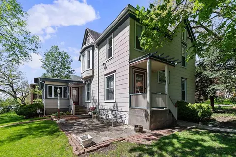 539 Indian Ter, Rockford, IL 61103