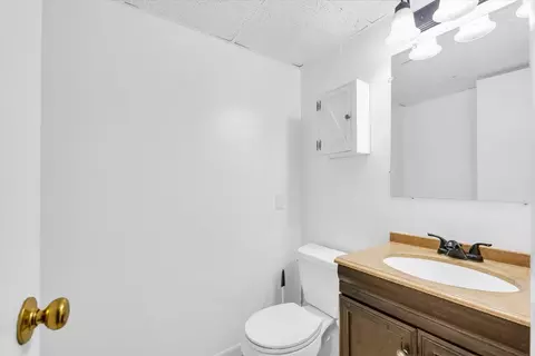 Bath - 1009 Centennial Dr, Champaign, IL 61821 photo 2 of 2