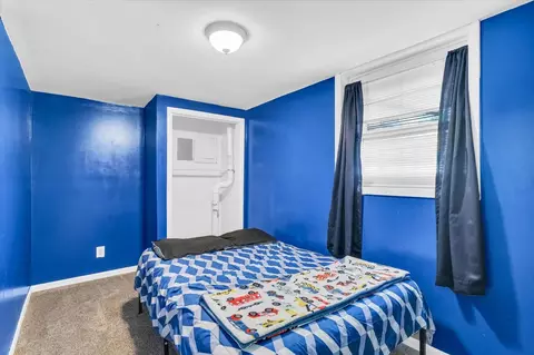 Bedroom - 1009 Centennial Dr, Champaign, IL 61821 photo 7 of 10
