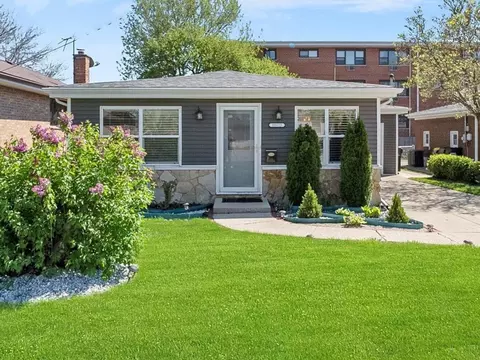 10123 Seymour Ave, Schiller Park, IL 60176