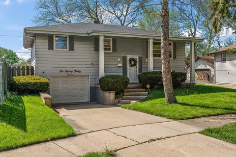 17020 Grant St, Lansing, IL 60438