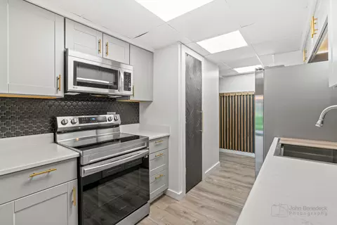 Kitchen - 100 S Main St #13, Algonquin, IL 60102 photo 3 of 4